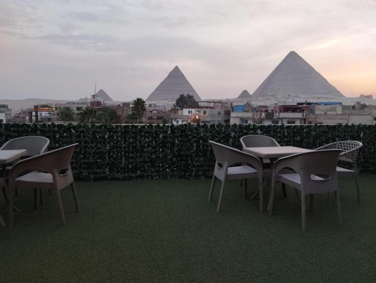 Hotel Fantastic Pyramids View