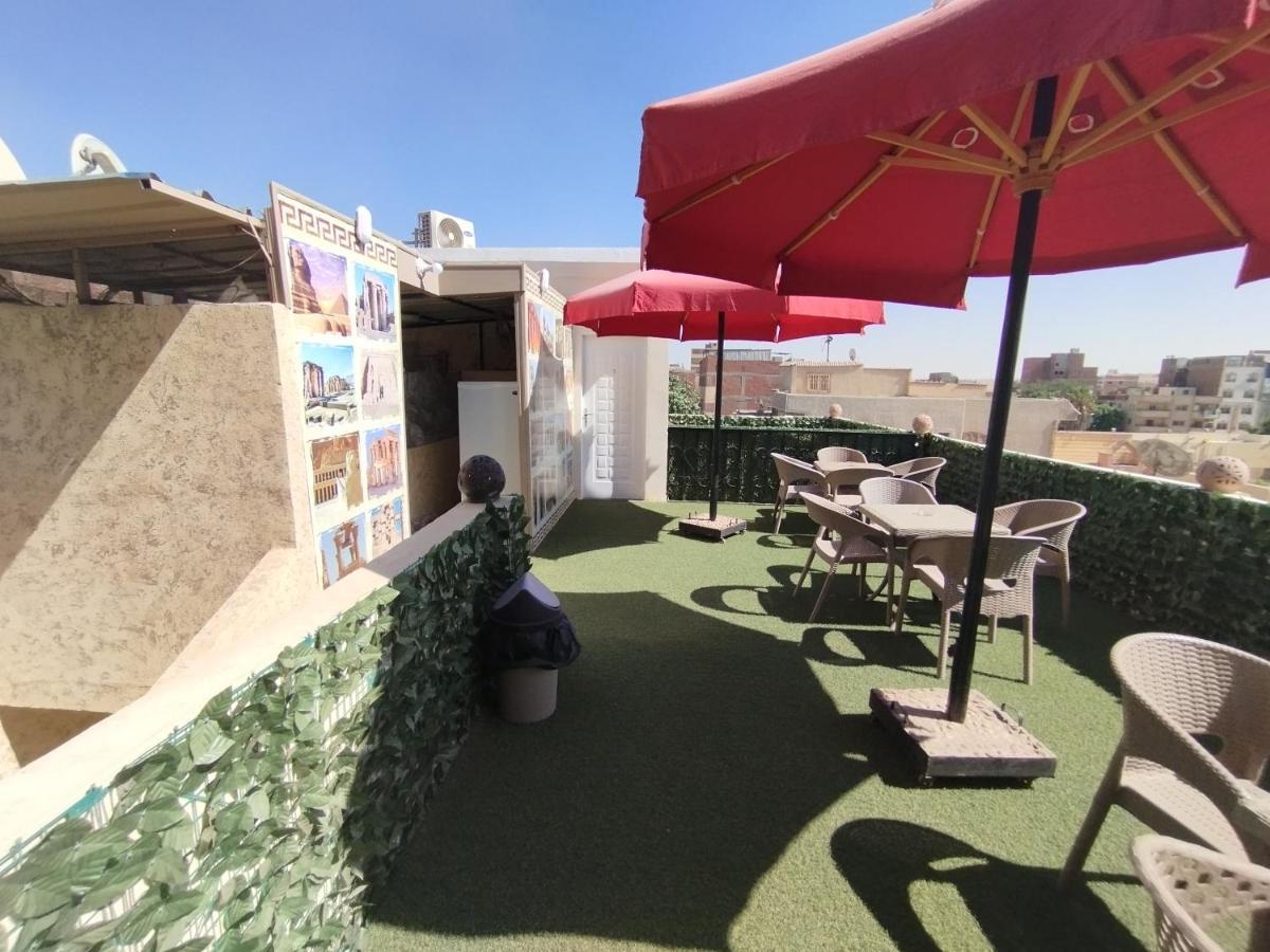 Fantastic Pyramids View 4*